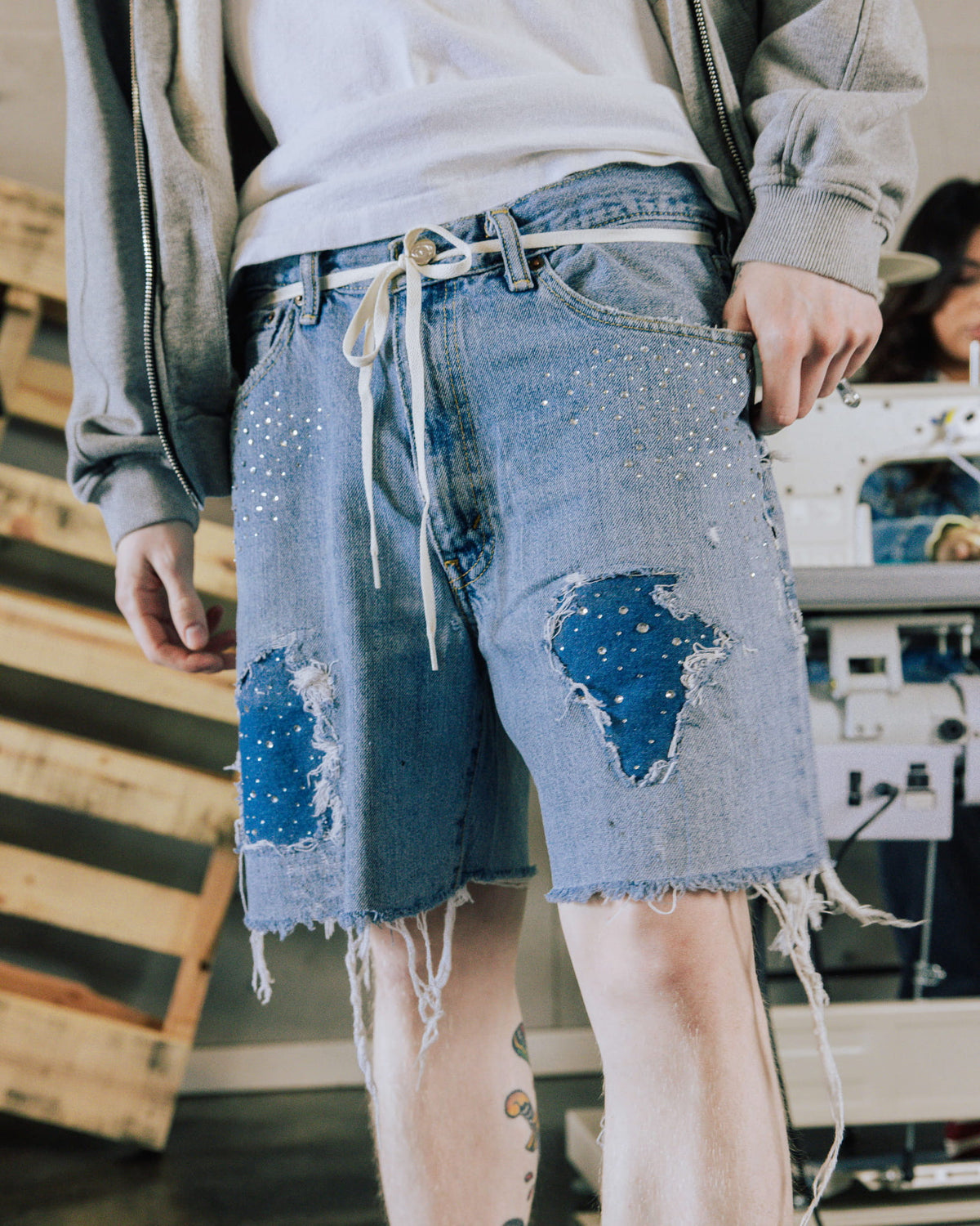 COMMONS RHINESTONE SHORT BLUE (R24)