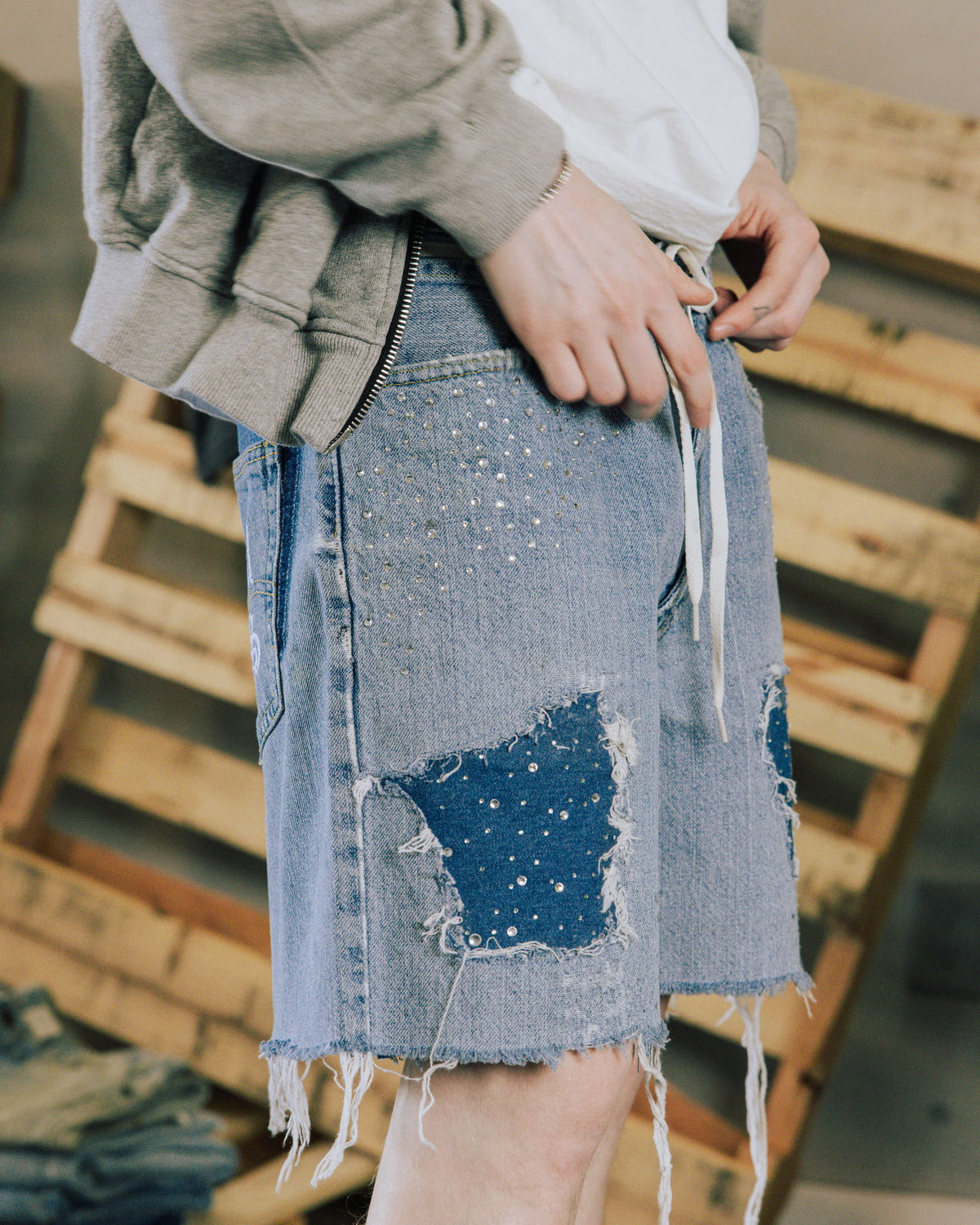 COMMONS RHINESTONE SHORT BLUE (R24)