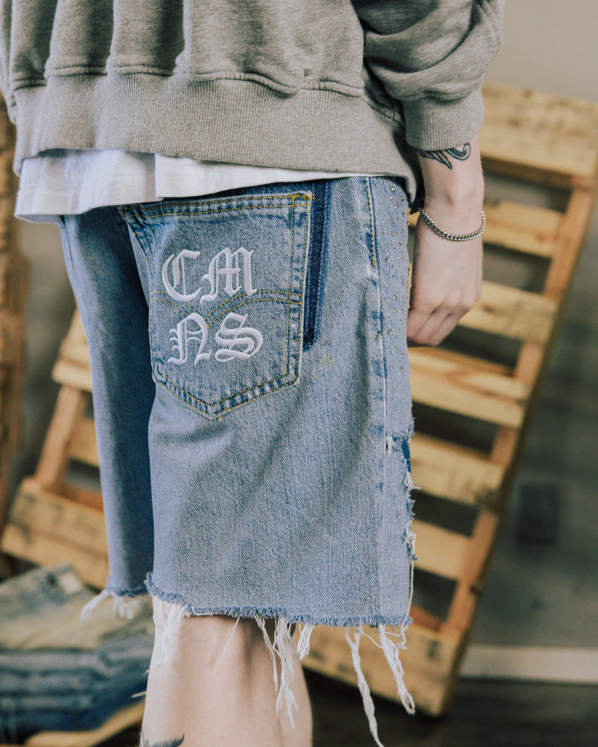 COMMONS RHINESTONE SHORT BLUE (R24)